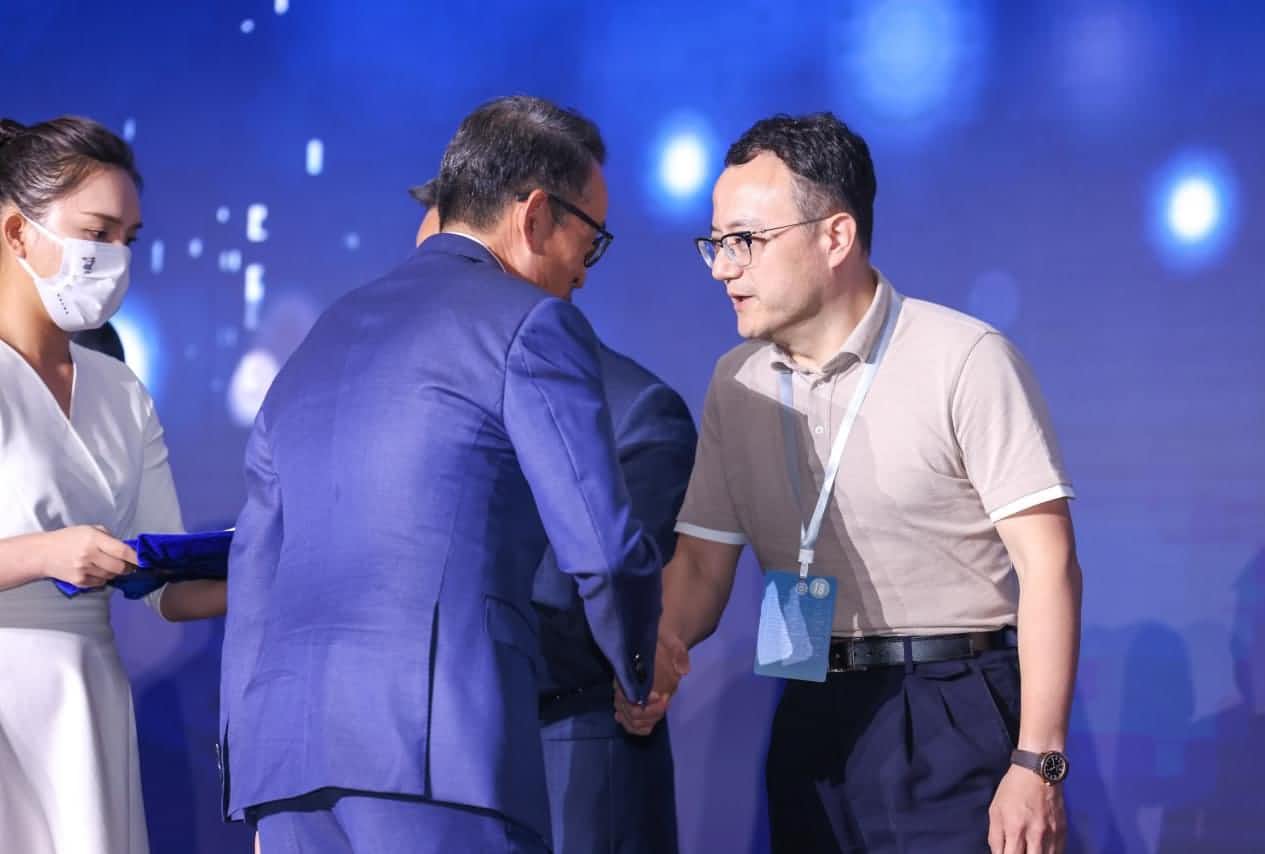 谈球吧官网获沃尔沃汽车亚太区“2022年度最佳供应商”奖